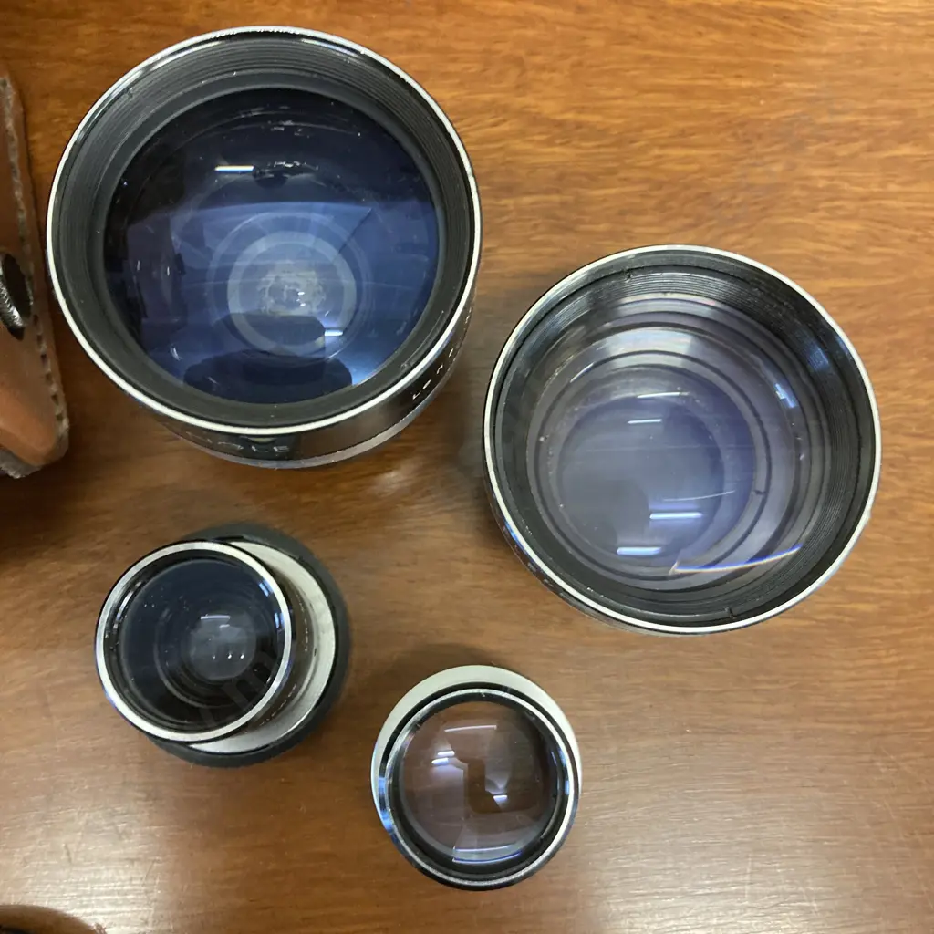 Yashica-D TLR Film Camera Yashikor 80mm f/3.5 Lens, Telephoto & Wideangle Lenses & Viewers, Leather Case, Hard Case Image 1++